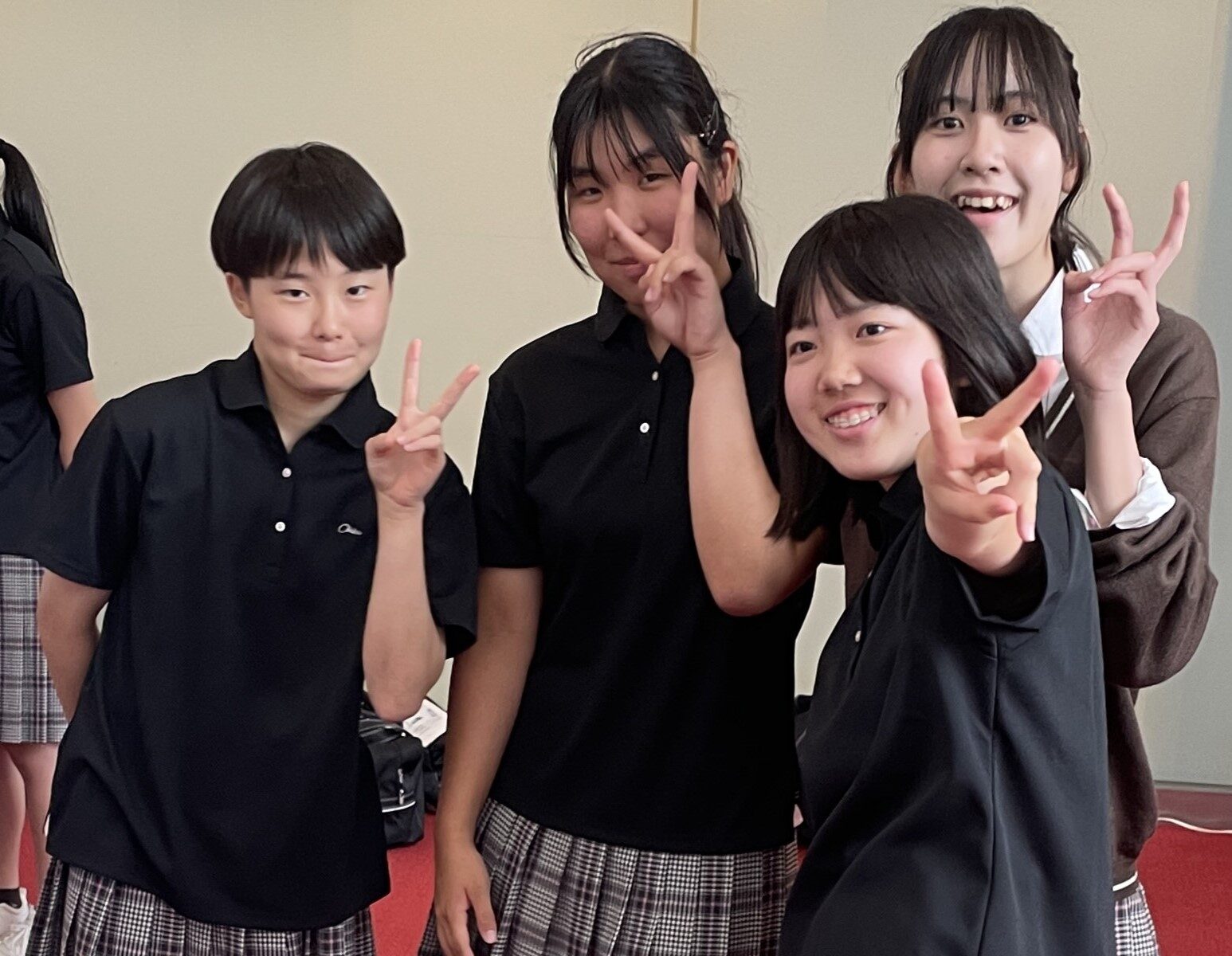 新選地理 外國編 高等女学校用 修正版 昭和15年修正5版 第14回卒業記念写真帖 巻末名簿付 福岡県香椎高等女学校 昭和13年